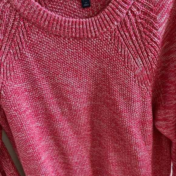 gap pink sweater - Picture 3 of 3